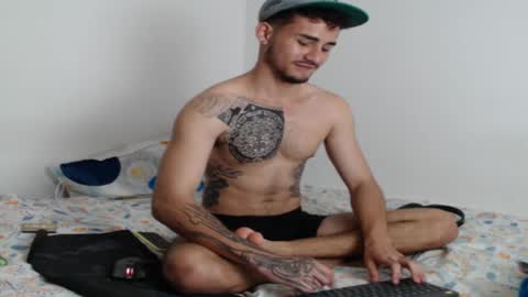 Axel online show from February 21, 7:10 pm