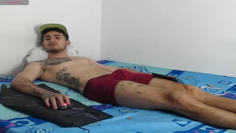 Axel online show from March 8, 10:24 pm