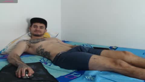 Axel online show from March 9, 2:54 pm