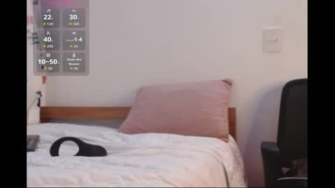 axel davis  online show from October 17, 6:49 am