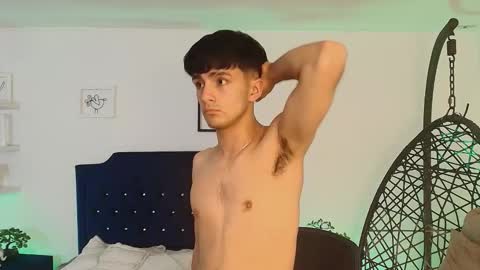 Snapshot of axel_draven chatting on October 24, 11:23 pm axel_draven online show from October 24, 11:23 pm