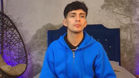 Snapshot of axel_draven chatting on October 28, 11:36 am axel_draven online show from October 28, 11:36 am