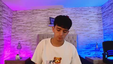 Snapshot of axel_draven chatting on November 5, 11:10 am axel_draven online show from November 5, 11:10 am