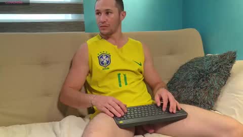 Axel Fairchaild online show from October 8, 2:36 pm