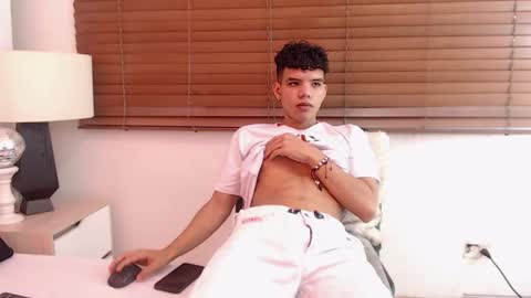 Snapshot of axel_forte chatting on March 11, 12:50 pm Axel Forte online show from March 11, 12:50 pm