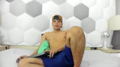 Snapshot of axel_forte chatting on November 18, 2:43 pm Axel Forte online show from November 18, 2:43 pm