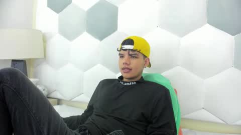 Snapshot of axel_forte chatting on November 23, 12:27 pm Axel Forte online show from November 23, 12:27 pm