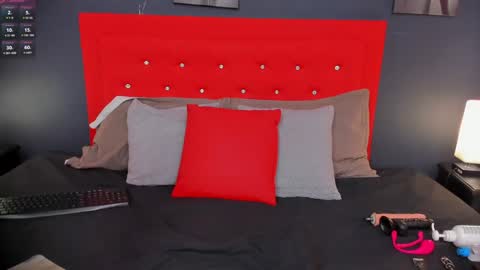 Alex online show from December 3, 3:20 am