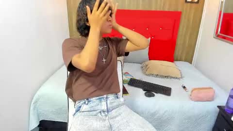 Alex online show from March 5, 7:17 pm