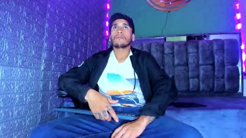 Axell Cross2 online show from October 17, 12:41 pm