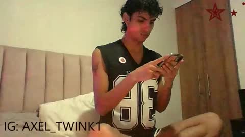 Axel  online show from November 18, 3:12 am