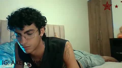 Axel  online show from December 5, 12:08 am