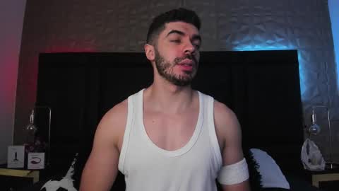 Axel Thompsom online show from November 14, 11:42 am