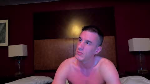 Axl online show from December 12, 7:30 am