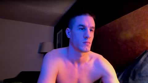 Axl online show from February 17, 1:10 pm