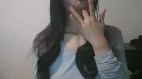 axue online show from December 2, 11:40 pm