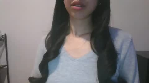 axue online show from December 17, 3:17 pm