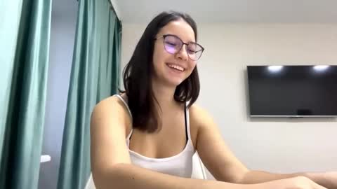 Snapshot of ayakoslotemaker chatting on November 18, 8:19 am Allison online show from November 18, 8:19 am