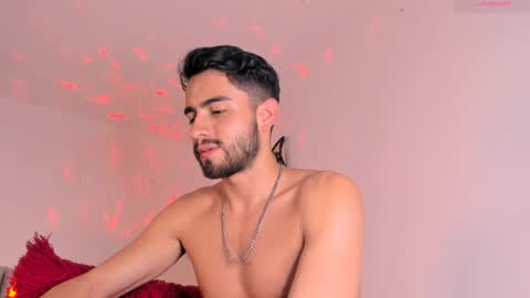 AYDAN STIVEN OF AYDANSTIVEN online show from December 5, 8:00 pm