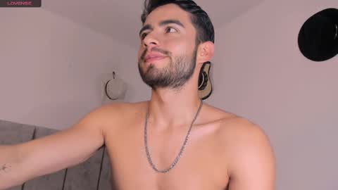 AYDAN STIVEN OF AYDANSTIVEN online show from March 4, 7:22 pm