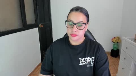 SandyMODELINDEPENDIENT online show from October 17, 1:46 pm