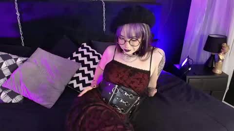 Aylen online show from October 7, 8:17 pm