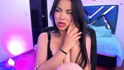 Snapshot of aylin_diazz chatting on January 9, 11:56 pm Aylin online show from January 9, 11:56 pm