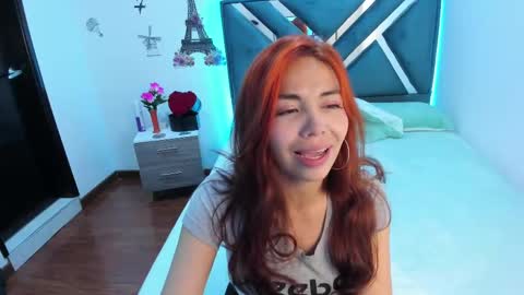 Snapshot of aylin_diazz chatting on September 17, 1:24 pm Aylin online show from September 17, 1:24 pm