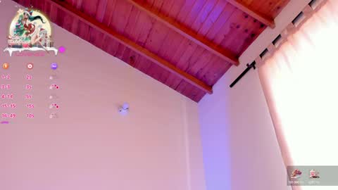 Aylin  online show from December 22, 6:59 pm