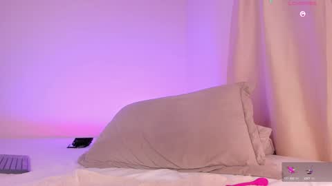 Aylin  online show from February 7, 5:41 am