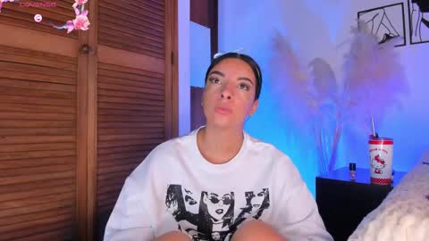 Aylin  online show from October 1, 11:05 am