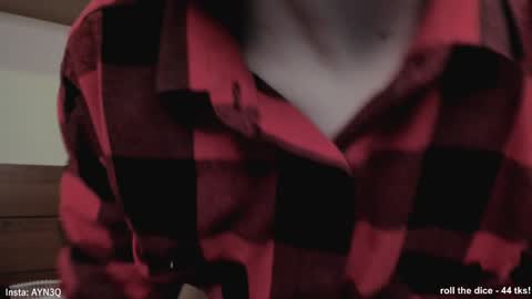 Snapshot of ayn3q chatting on January 28, 10:45 pm AYNEK fansly online show from January 28, 10:45 pm