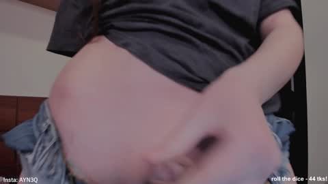 Snapshot of ayn3q chatting on January 31, 10:21 pm AYNEK fansly online show from January 31, 10:21 pm