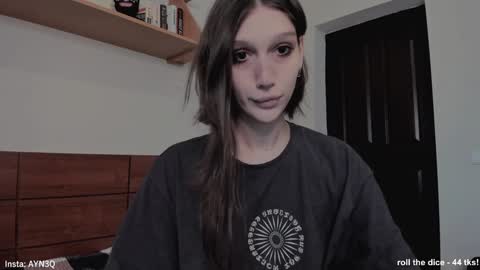 Snapshot of ayn3q chatting on February 5, 6:02 am AYNEK fansly online show from February 5, 6:02 am