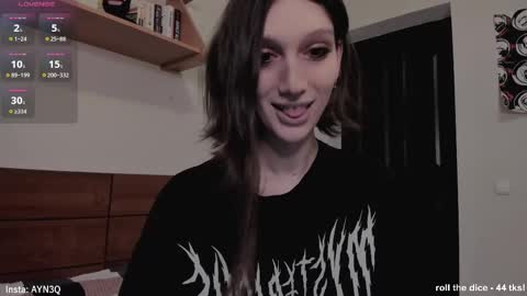 Snapshot of ayn3q chatting on March 1, 2:23 pm AYNEK fansly online show from March 1, 2:23 pm