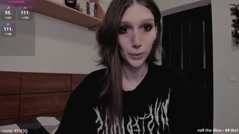 Snapshot of ayn3q chatting on March 7, 2:04 am AYNEK fansly online show from March 7, 2:04 am