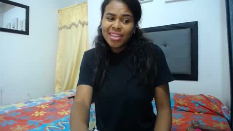 aynaraross1 online show from March 2, 5:12 am