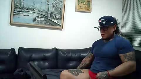 Ayrton naffah2 online show from October 4, 10:30 pm