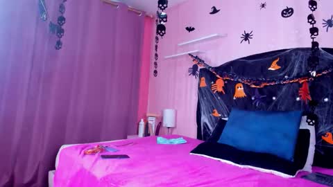 azul_moon online show from October 31, 4:02 am