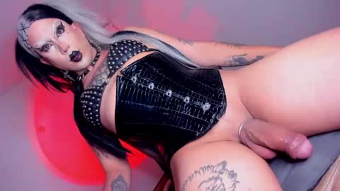 Snapshot of azulawitch chatting on November 13, 4:50 pm azulawitch online show from November 13, 4:50 pm