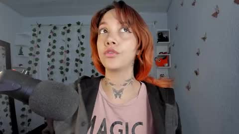 Snapshot of azumi_saan chatting on September 17, 2:24 am azumi saan online show from September 17, 2:24 am