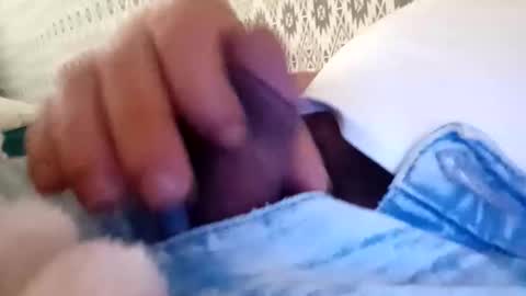 Snapshot of azze67 chatting on November 3, 7:53 am azze67 online show from November 3, 7:53 am