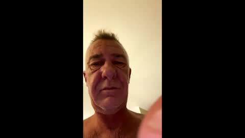 benito online show from October 1, 9:32 pm