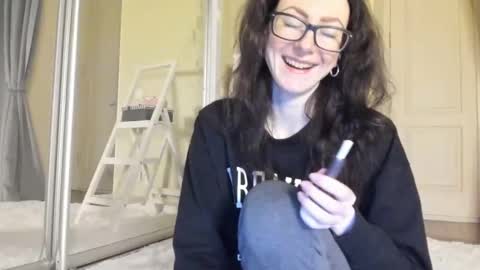 babby_jewel online show from February 6, 11:10 am