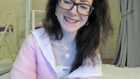 babby_jewel online show from February 23, 11:11 am