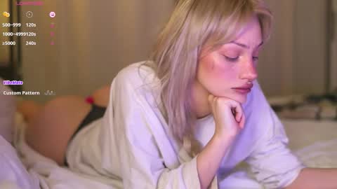 Hey  Im your angel Holly online show from October 26, 9:53 pm