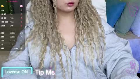 Snapshot of baby_debbie chatting on February 27, 8:09 pm Debora online show from February 27, 8:09 pm