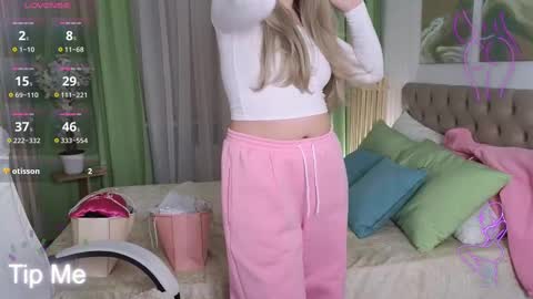 Snapshot of baby_debbie chatting on March 12, 1:14 am Debora online show from March 12, 1:14 am