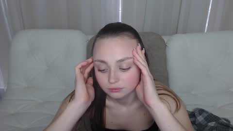 Snapshot of baby_emmaa chatting on February 6, 1:21 pm Baby emmaa online show from February 6, 1:21 pm