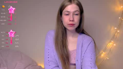 Snapshot of baby_girl_0001 chatting on January 24, 11:56 pm Kira online show from January 24, 11:56 pm